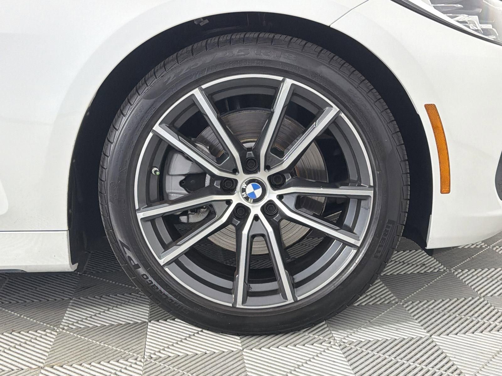 Used 2023 BMW 430i Convertible w/ Convenience Package image 32