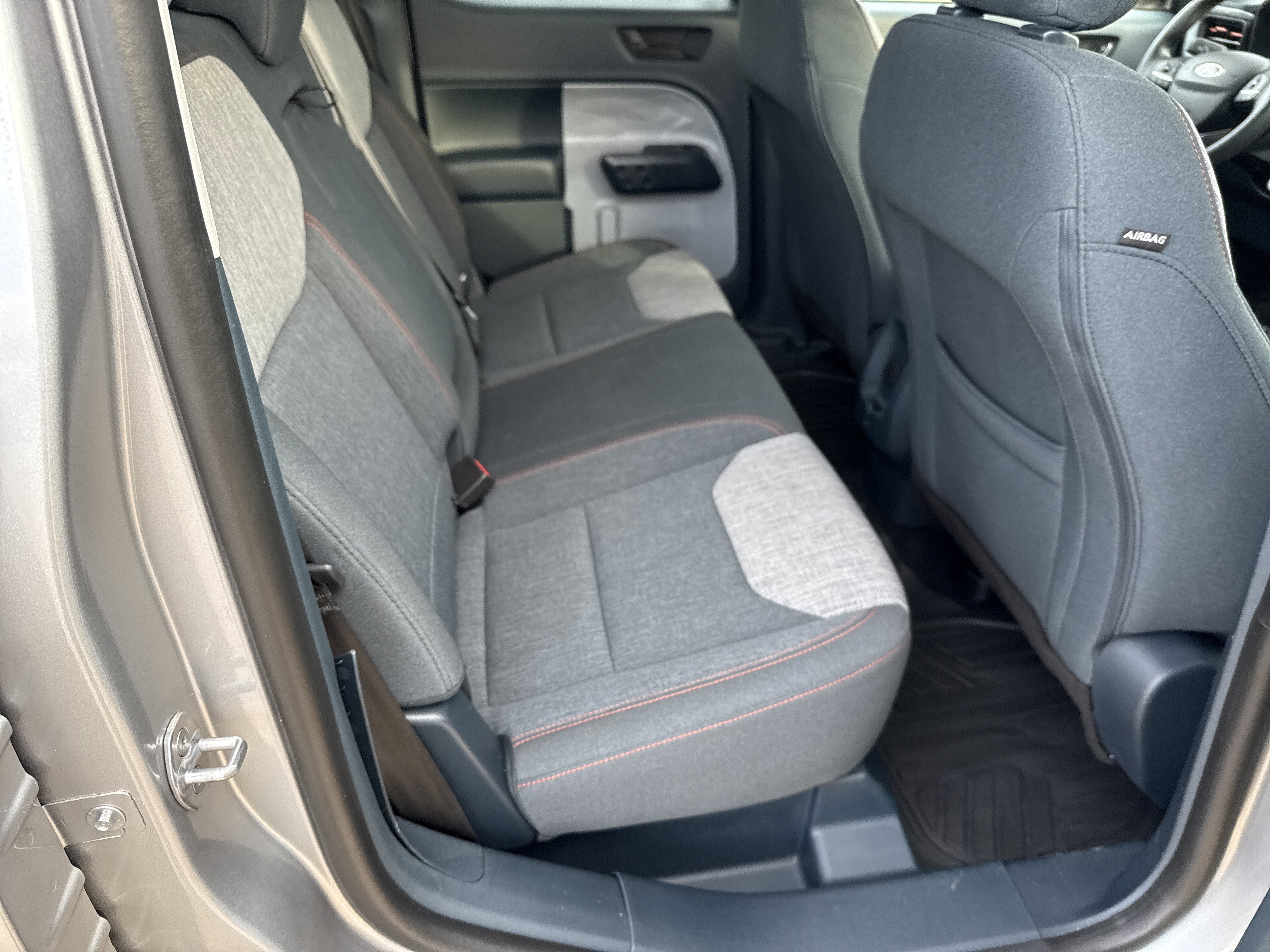 Used 2022 Ford Maverick XLT image 16