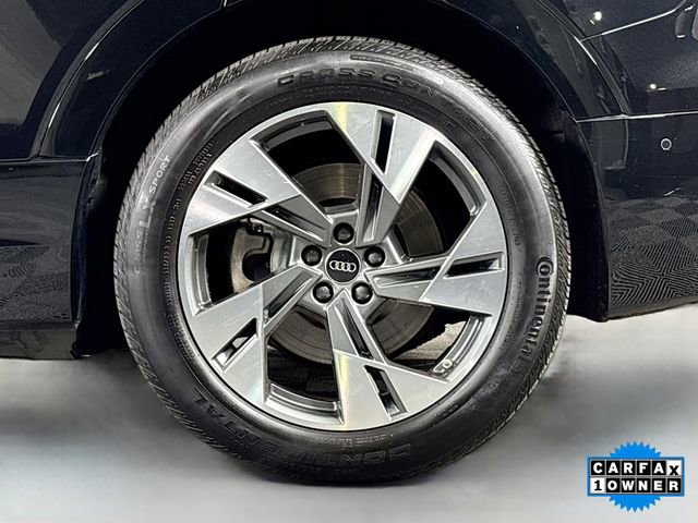 Used 2022 Audi e-tron Premium w/ Convenience Plus Package image 31
