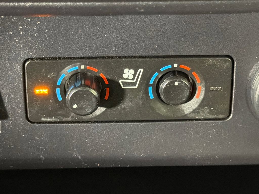 Used 2019 Toyota 4Runner Limited AWD/4WD image 31