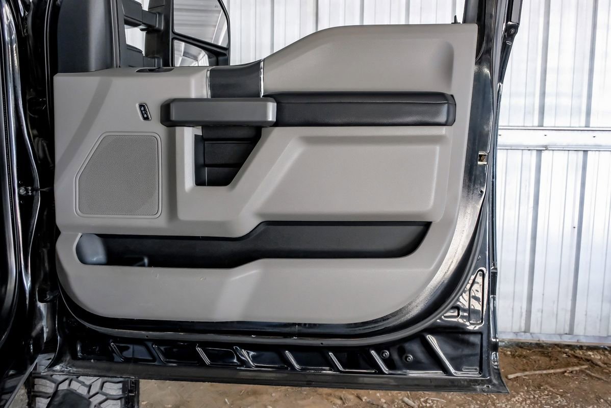 Used 2017 Ford F250 XLT w/ XLT Value Package image 44