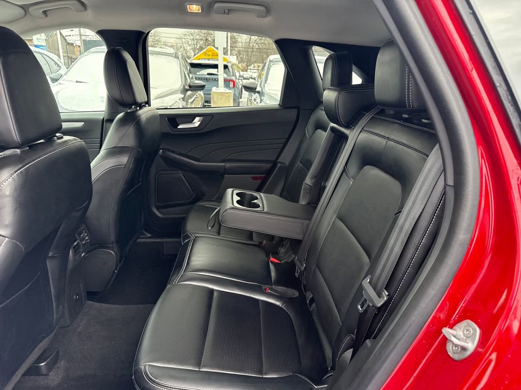 Used 2023 Ford Escape Platinum image 17