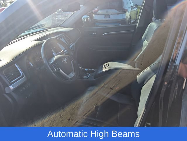 Used 2015 Toyota Highlander Limited Platinum AWD/4WD image 14