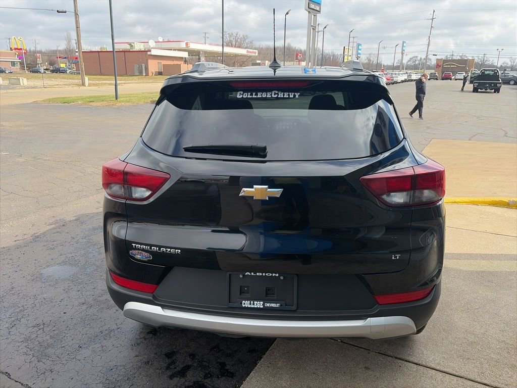 Used 2025 Chevrolet TrailBlazer LT image 8