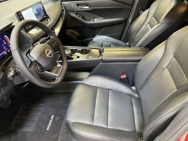 Used 2025 Nissan Rogue SL FWD image 20