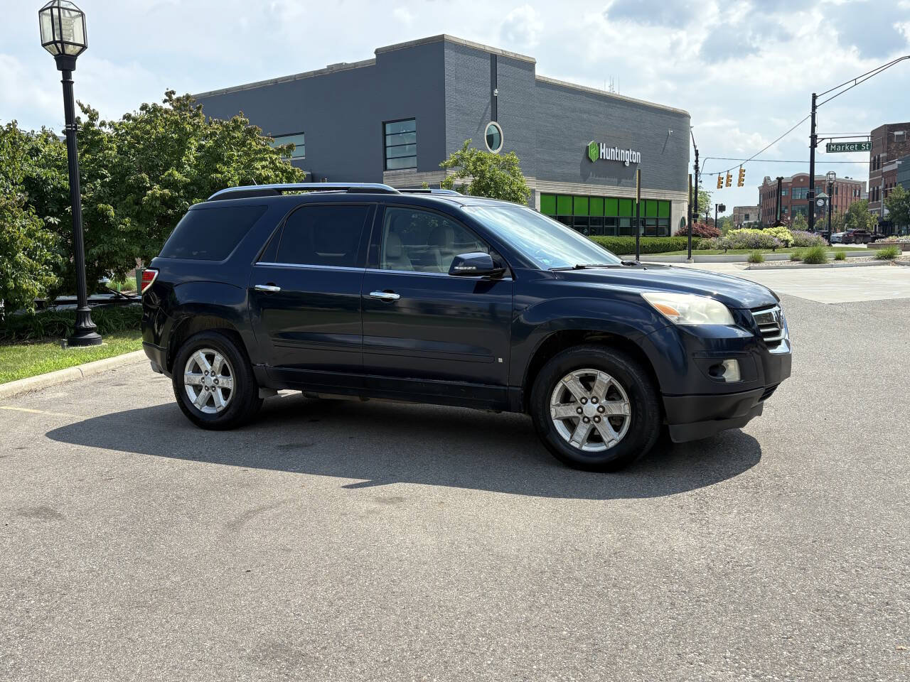 Used 2007 Saturn Outlook XR w/ Premium Trim Pkg FWD image 8