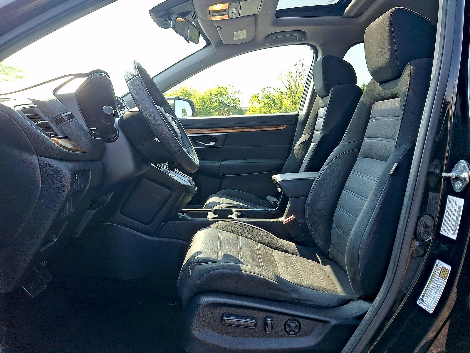 Used 2017 Honda CR-V EX image 11