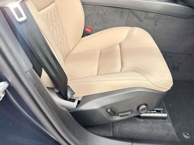 New 2026 Volvo XC60 B5 Plus w/ Protection Package Premier image 15