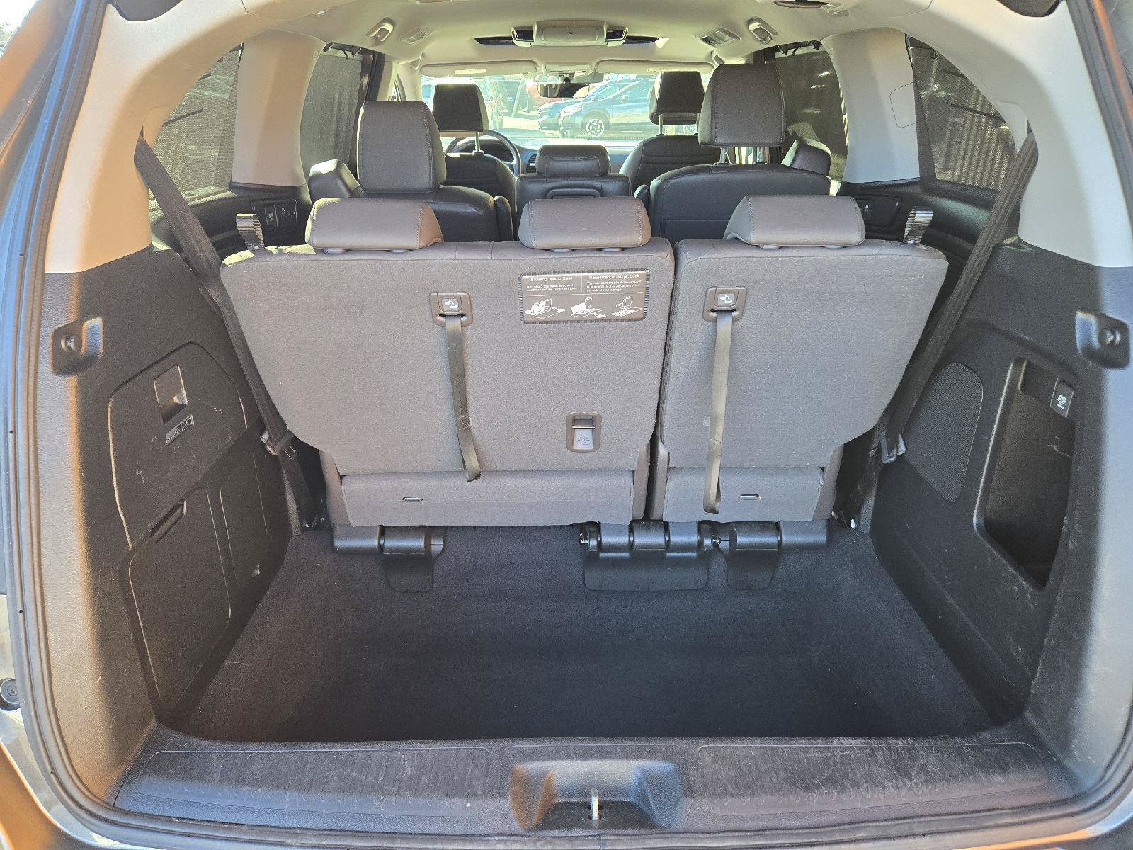 Used 2018 Honda Odyssey Touring image 25