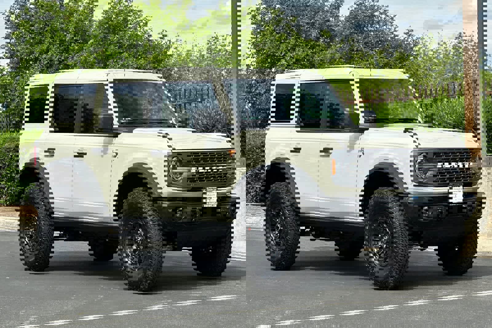 New 2026 Ford Bronco Badlands image 10