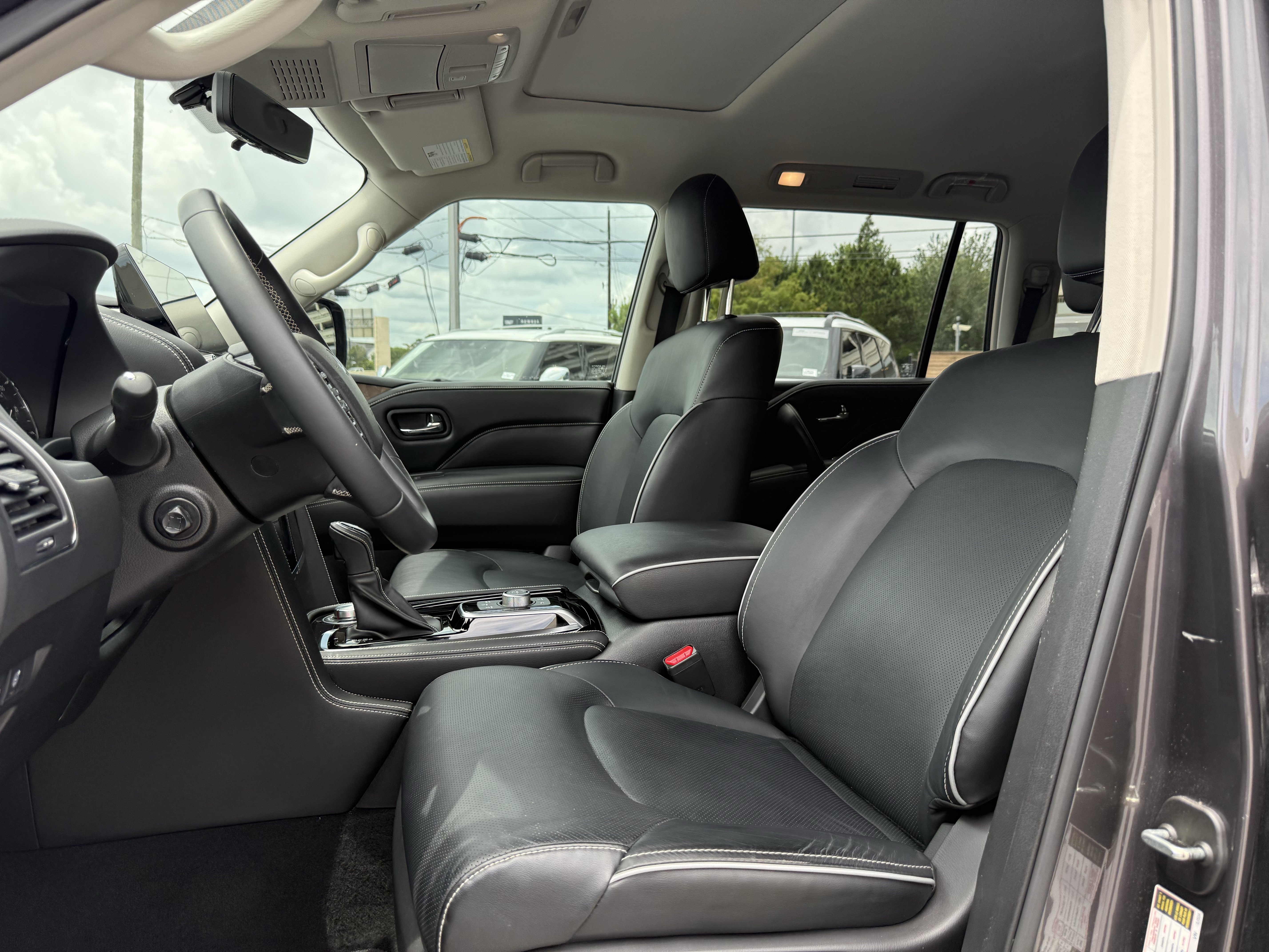 Certified 2024 INFINITI QX80 Premium Select w/ Cargo Package AWD/4WD image 12