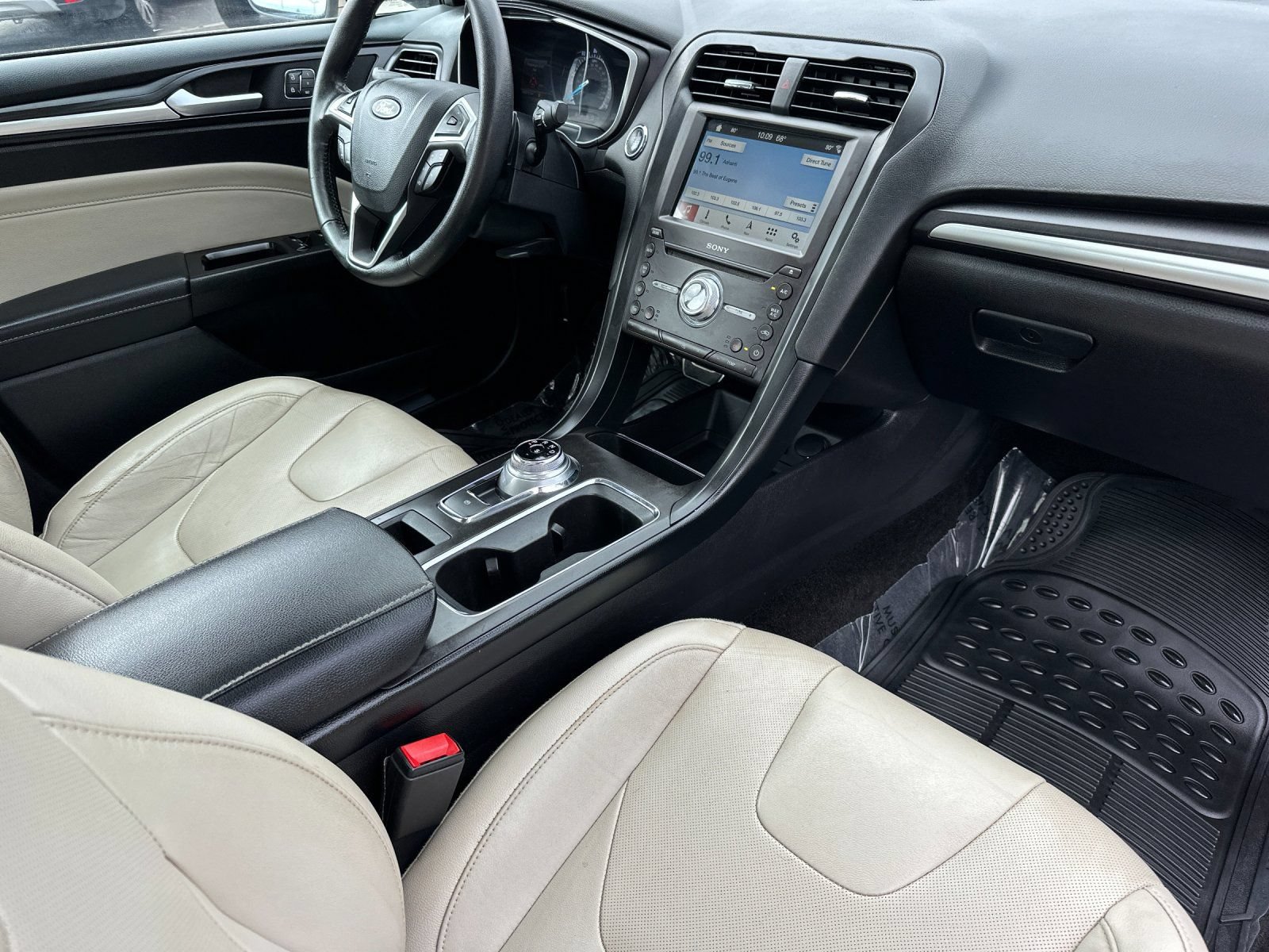 Used 2018 Ford Fusion Titanium AWD/4WD image 14