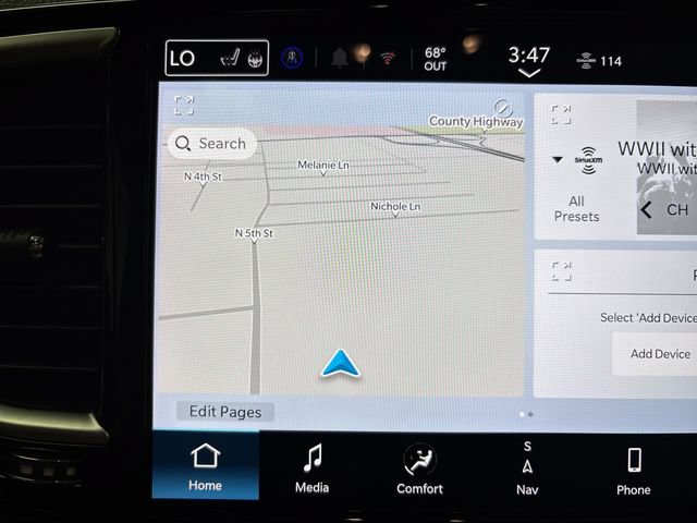 Used 2025 Chrysler Pacifica Pinnacle w/ Trailer Tow Group FWD image 34