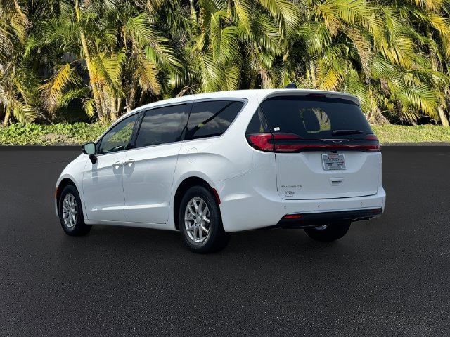 New 2027 Chrysler Pacifica Select FWD image 7