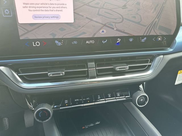 Used 2026 Chevrolet Equinox EV LT image 16