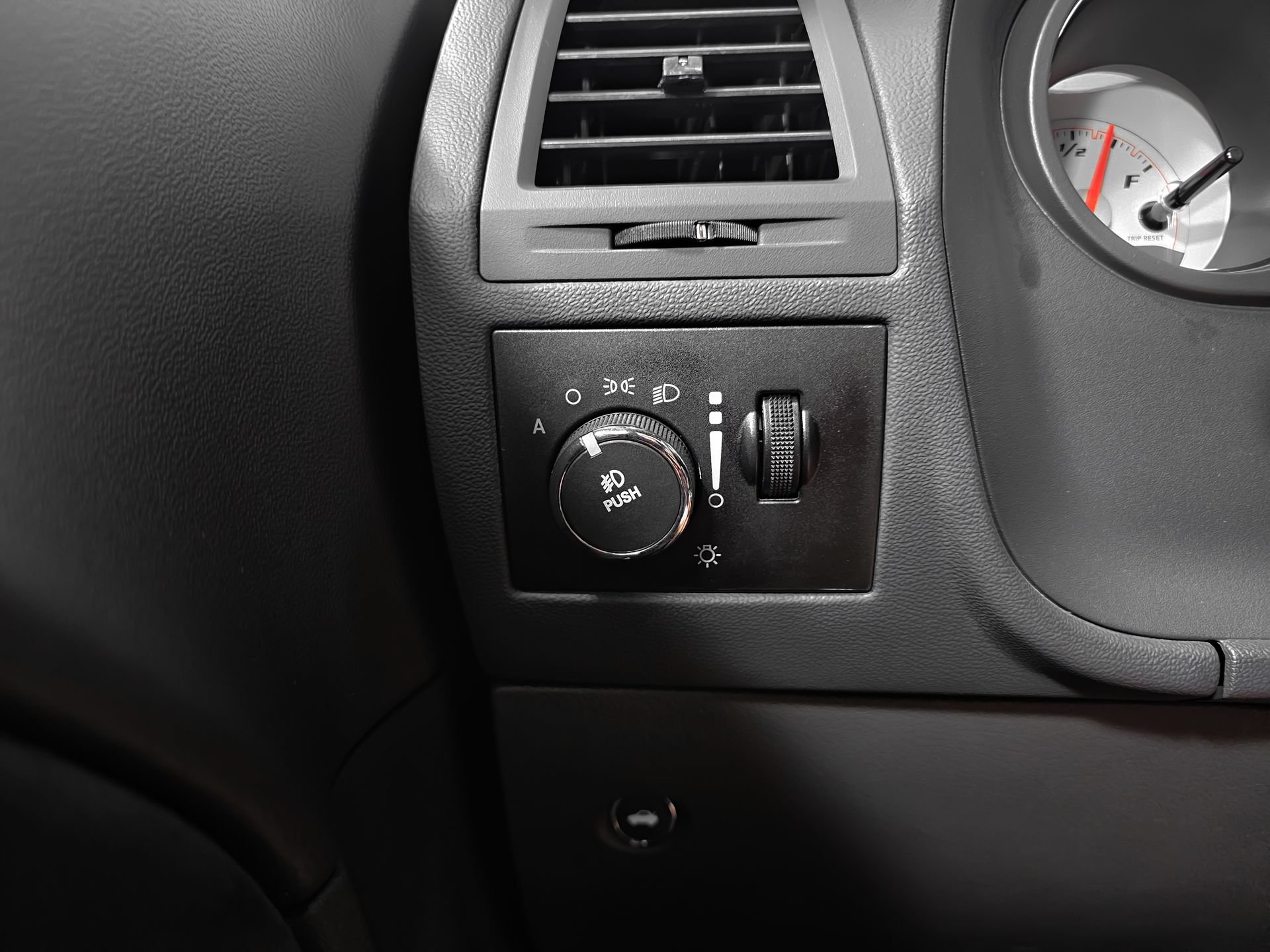 Used 2012 Dodge Challenger SRT8 w/ Premium Sound Group RWD image 31