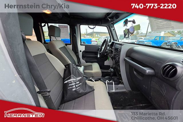 Used 2010 Jeep Wrangler Unlimited Sport image 18