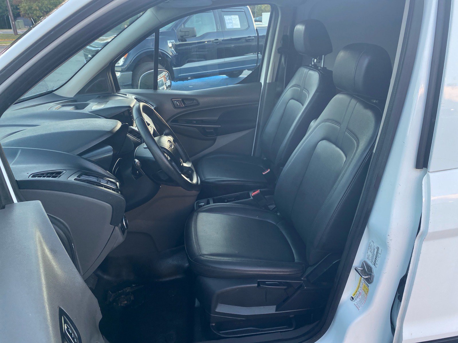 Used 2020 Ford Transit Connect XL FWD image 17