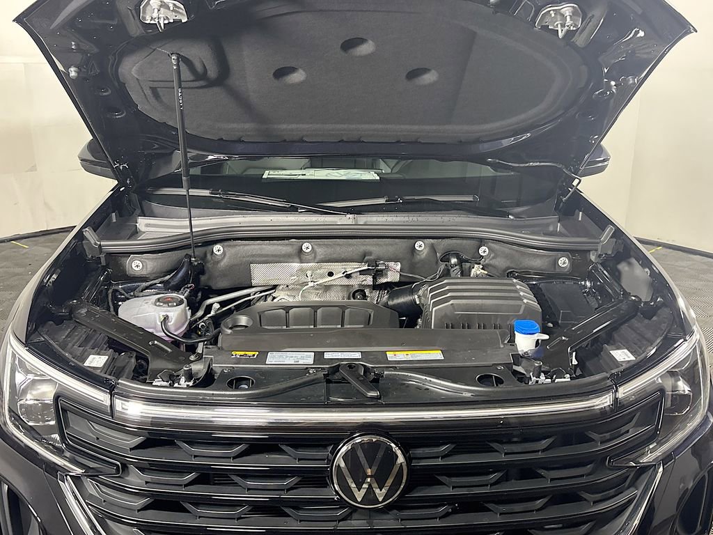 New 2025 Volkswagen Atlas Cross Sport SE image 22