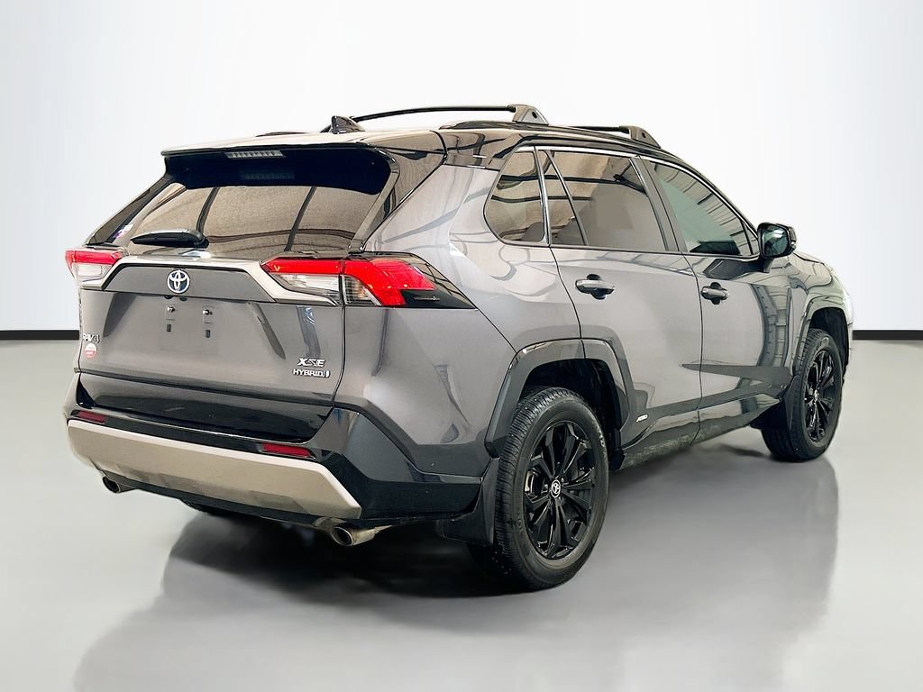 Used 2024 Toyota RAV4 XSE AWD/4WD image 4