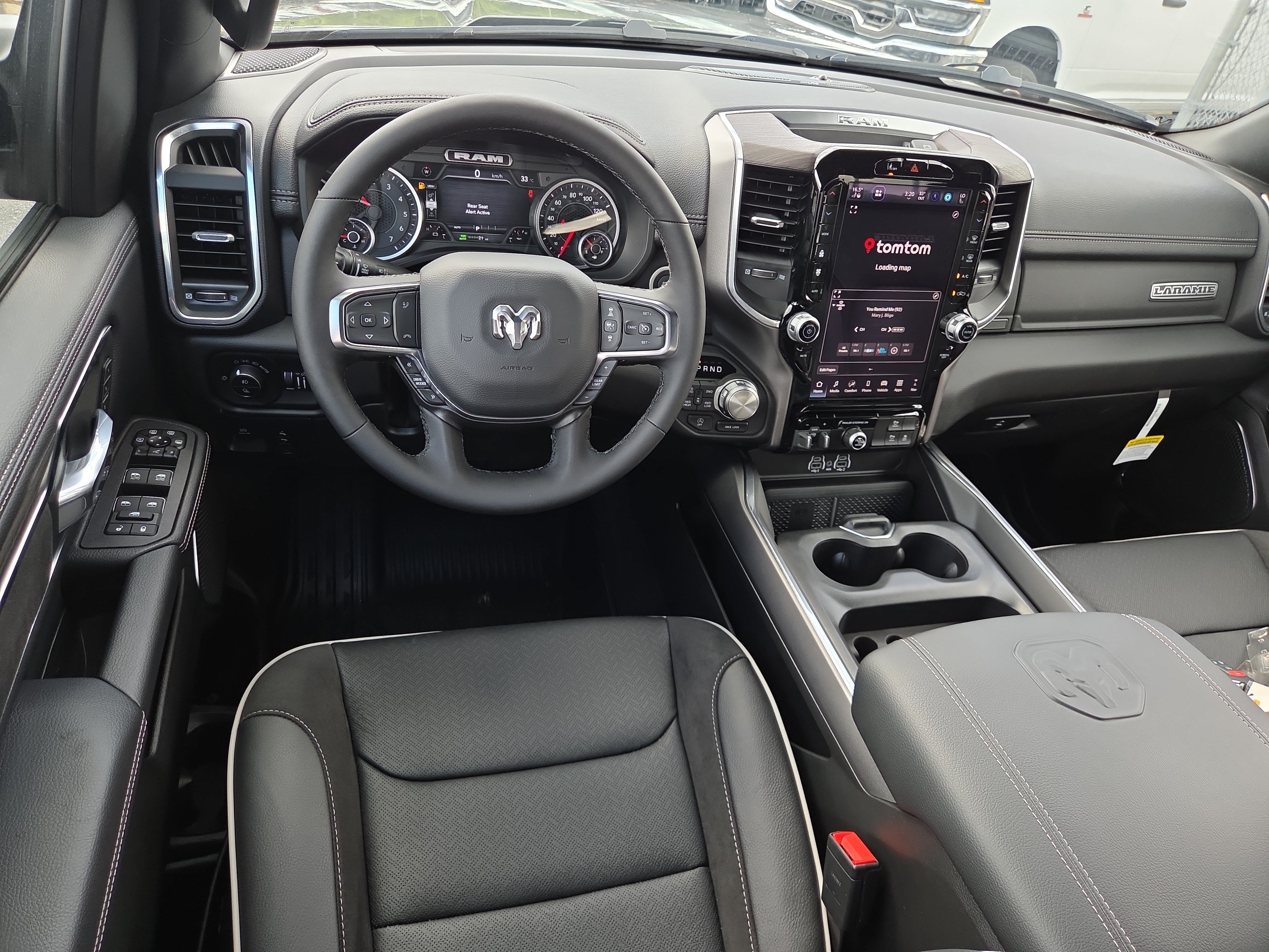 New 2026 RAM 1500 Laramie w/ Laramie Preferred Package AWD/4WD image 7