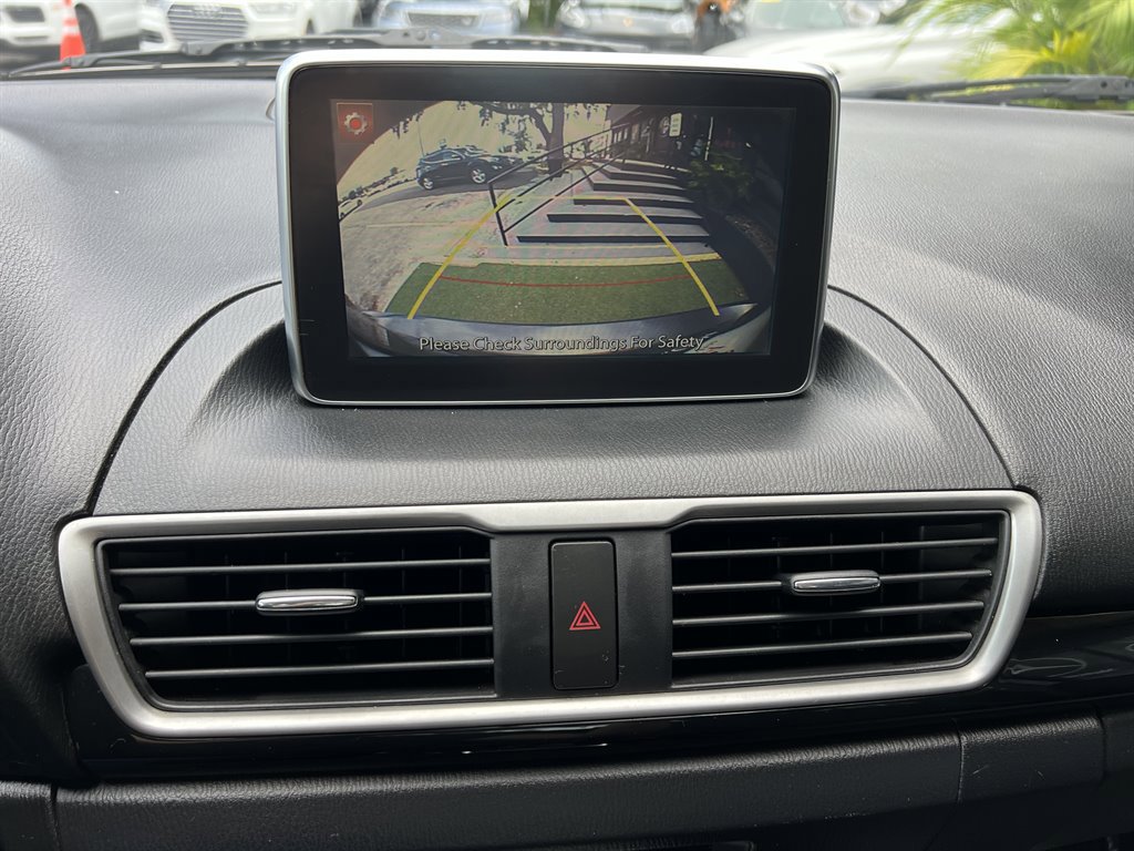 Used 2015 MAZDA MAZDA3 i Touring w/ Technology Package image 26
