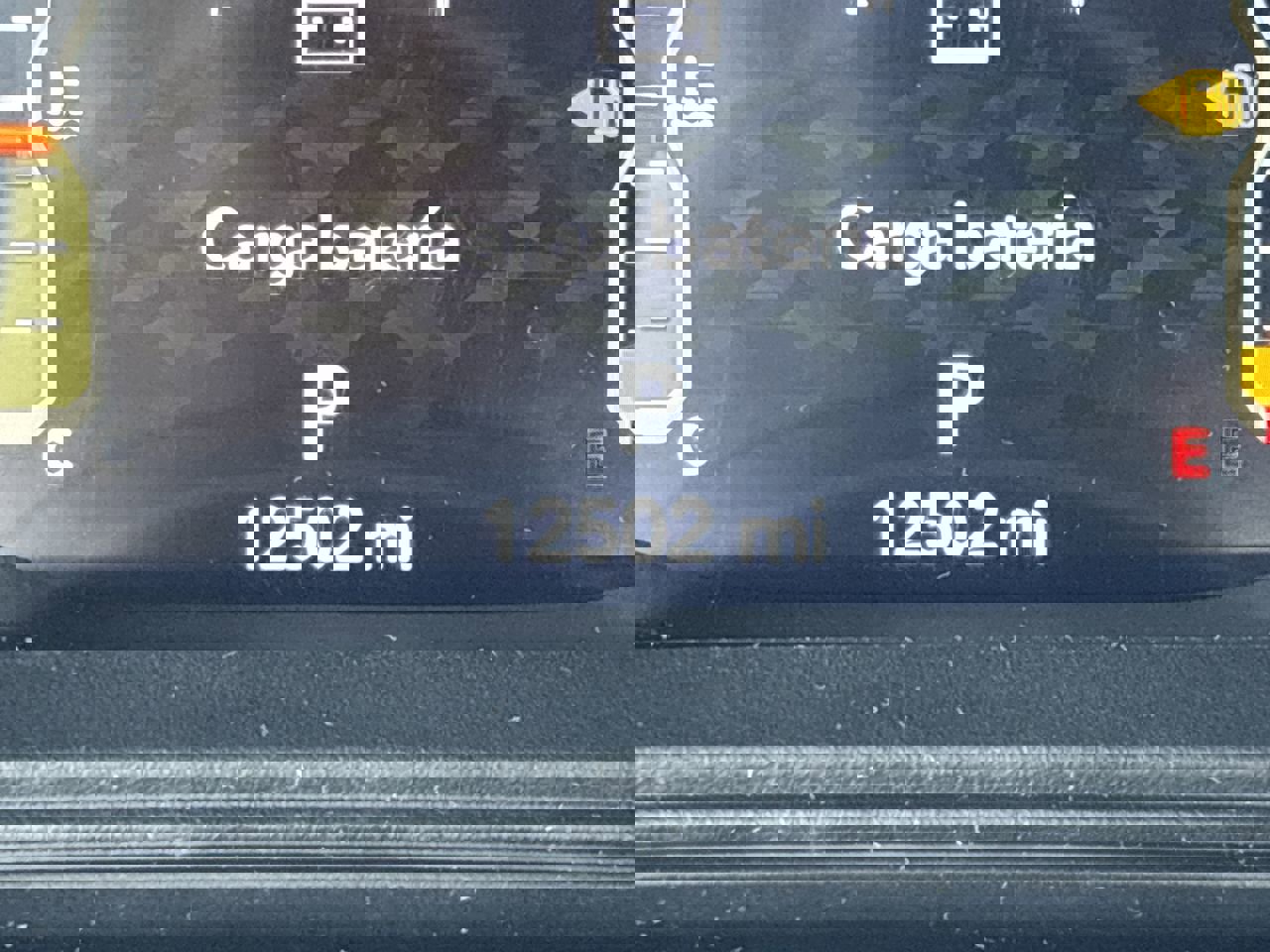 Used 2025 Jeep Wrangler Unlimited Rubicon image 32