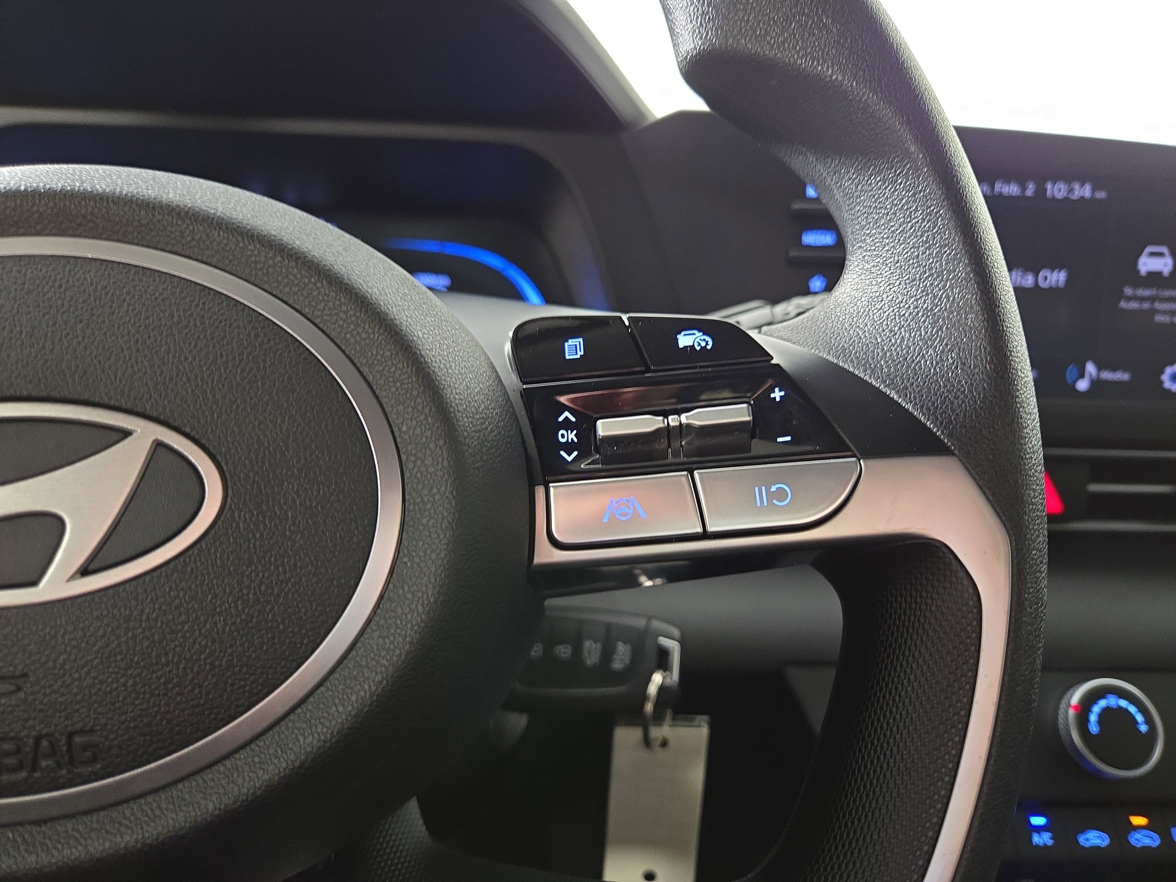 Used 2024 Hyundai Elantra SE image 16