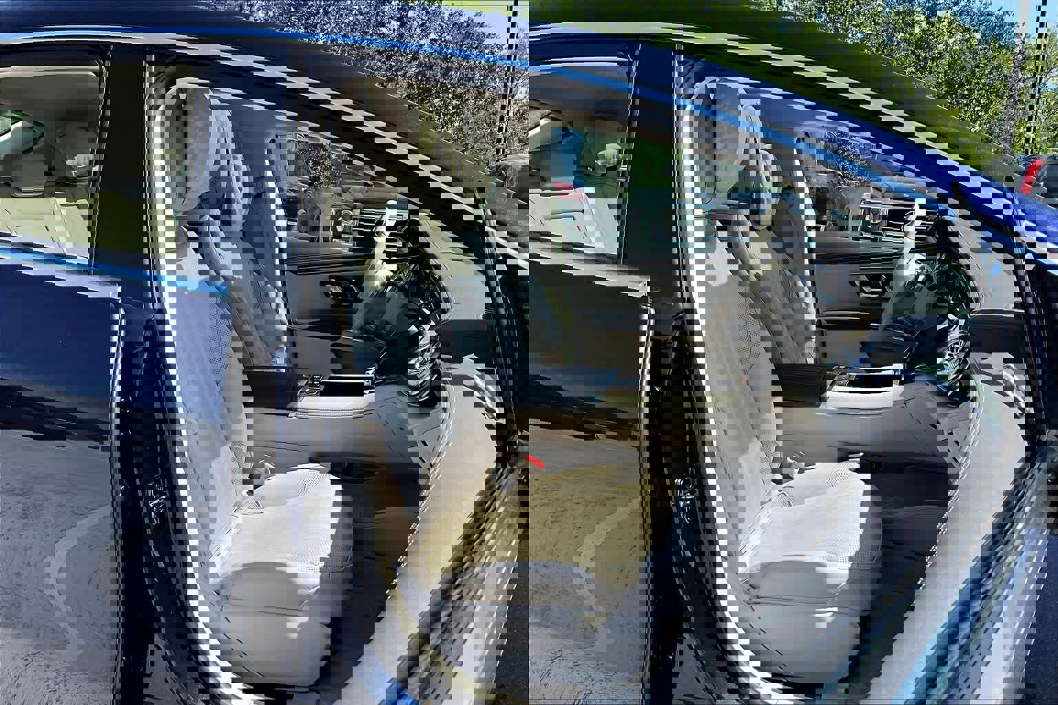 Used 2023 Mercedes-Benz EQS 580 4MATIC Sedan image 8