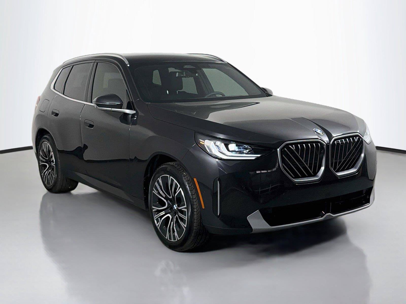 Used 2026 BMW X3 xDrive30i w/ Premium Package AWD/4WD image 4