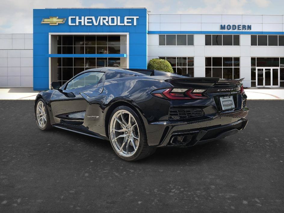 New 2027 Chevrolet Corvette Grand Sport w/ Z52 Sport Performance Package RWD image 3