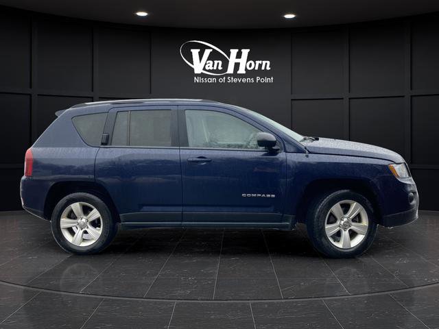 Used 2016 Jeep Compass Sport w/ Power Value Group AWD/4WD image 2