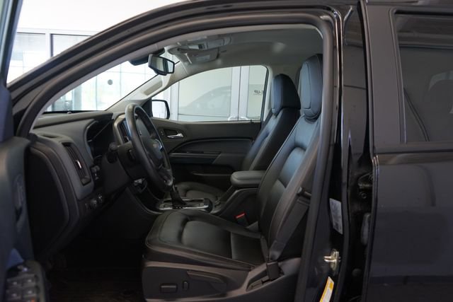 Used 2022 Chevrolet Colorado Z71 w/ Z71 Midnight Edition AWD/4WD image 22
