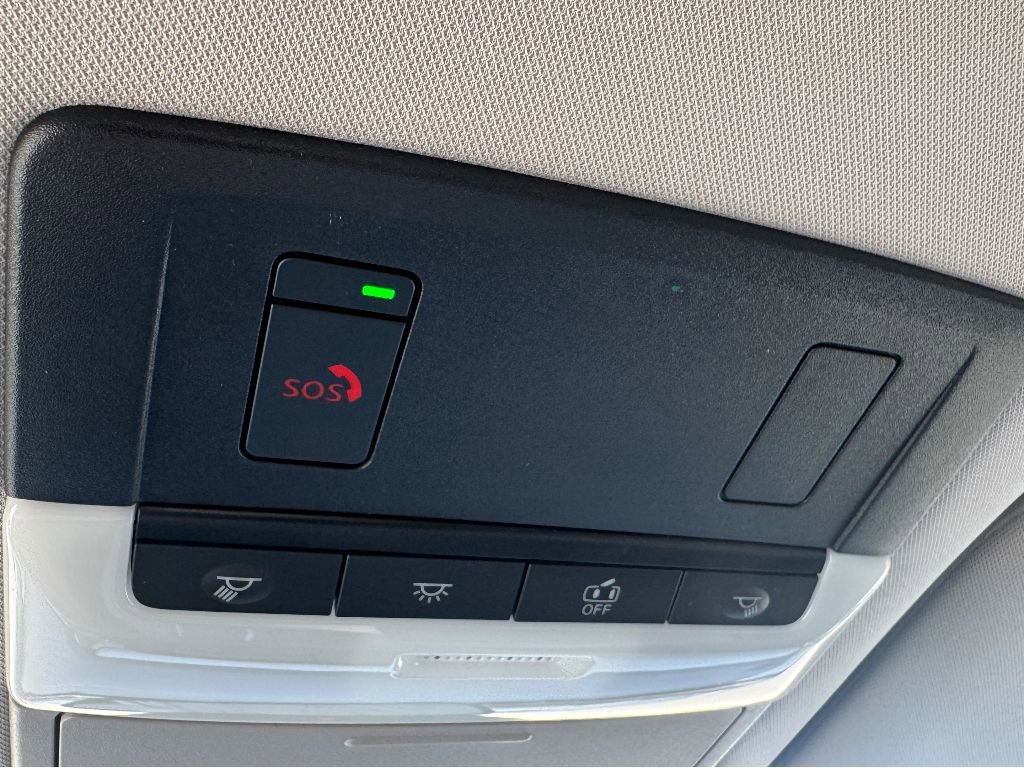 New 2025 Nissan Pathfinder SL w/ Black Appearance Package image 21