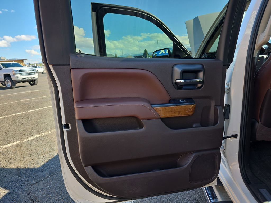 Used 2015 Chevrolet Silverado 1500 High Country w/ High Country Premium Package image 27