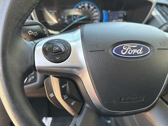 Used 2017 Ford C-MAX Energi Titanium w/ Equipment Group 501A FWD image 29