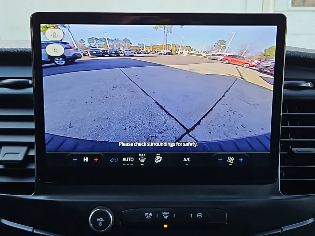 Used 2022 Ford E-Transit Low Roof w/ Load Area Protection Package image 18