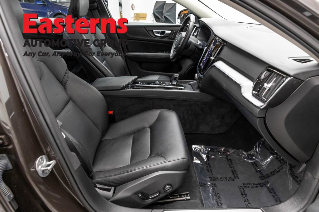 Used 2024 Volvo S60 B5 Core AWD/4WD image 25