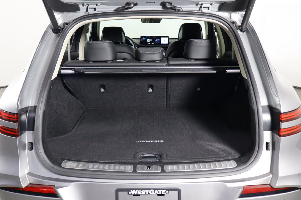 Used 2023 Genesis Electrified GV70 AWD/4WD image 17