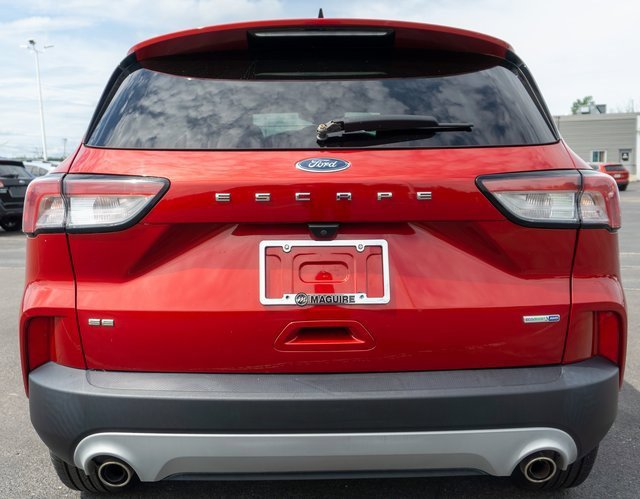 Used 2020 Ford Escape SE image 7