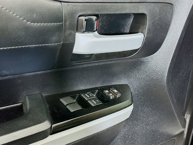 Used 2021 Toyota Tundra Limited w/ Limited Premium Package image 18