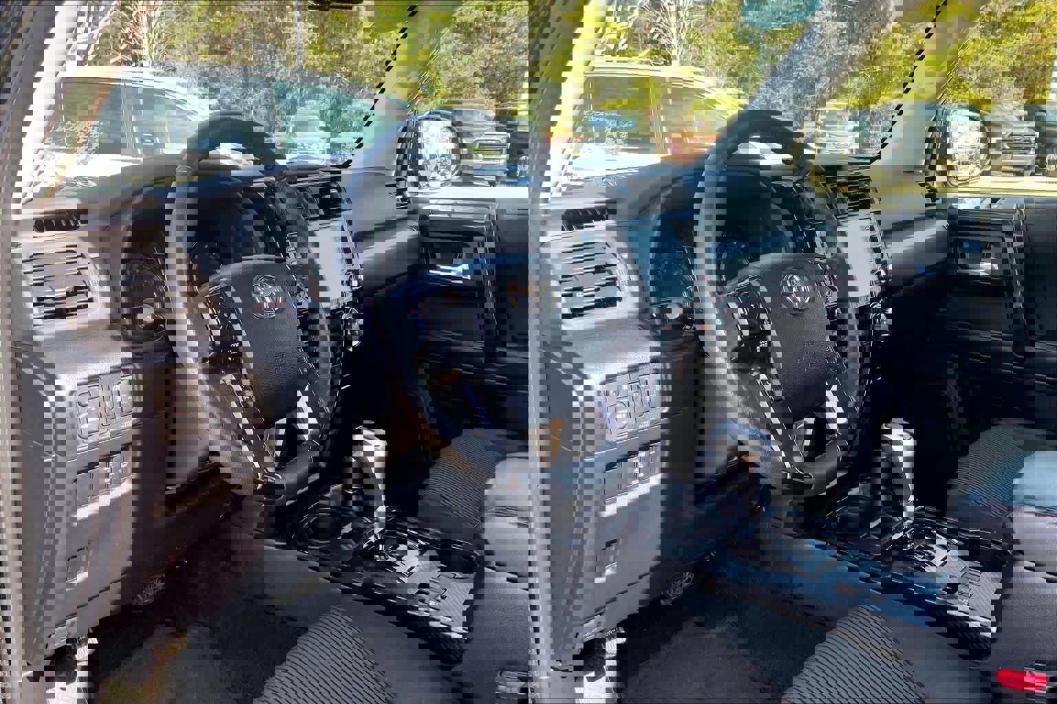 Used 2024 Toyota 4Runner TRD Off-Road image 17