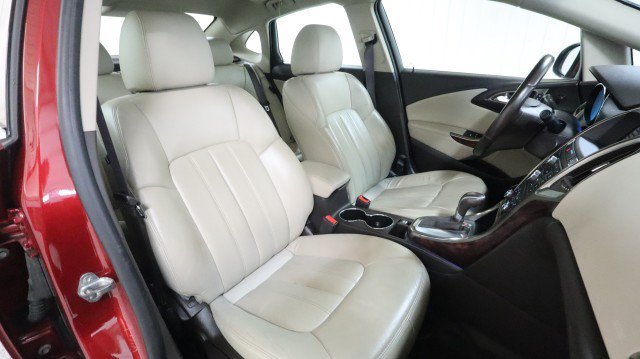 Used 2013 Buick Verano Leather FWD image 12
