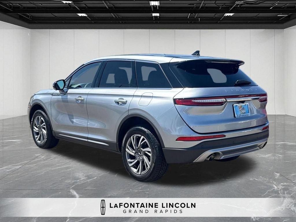 Certified 2023 Lincoln Corsair AWD w/ Equipment Group 101A image 3