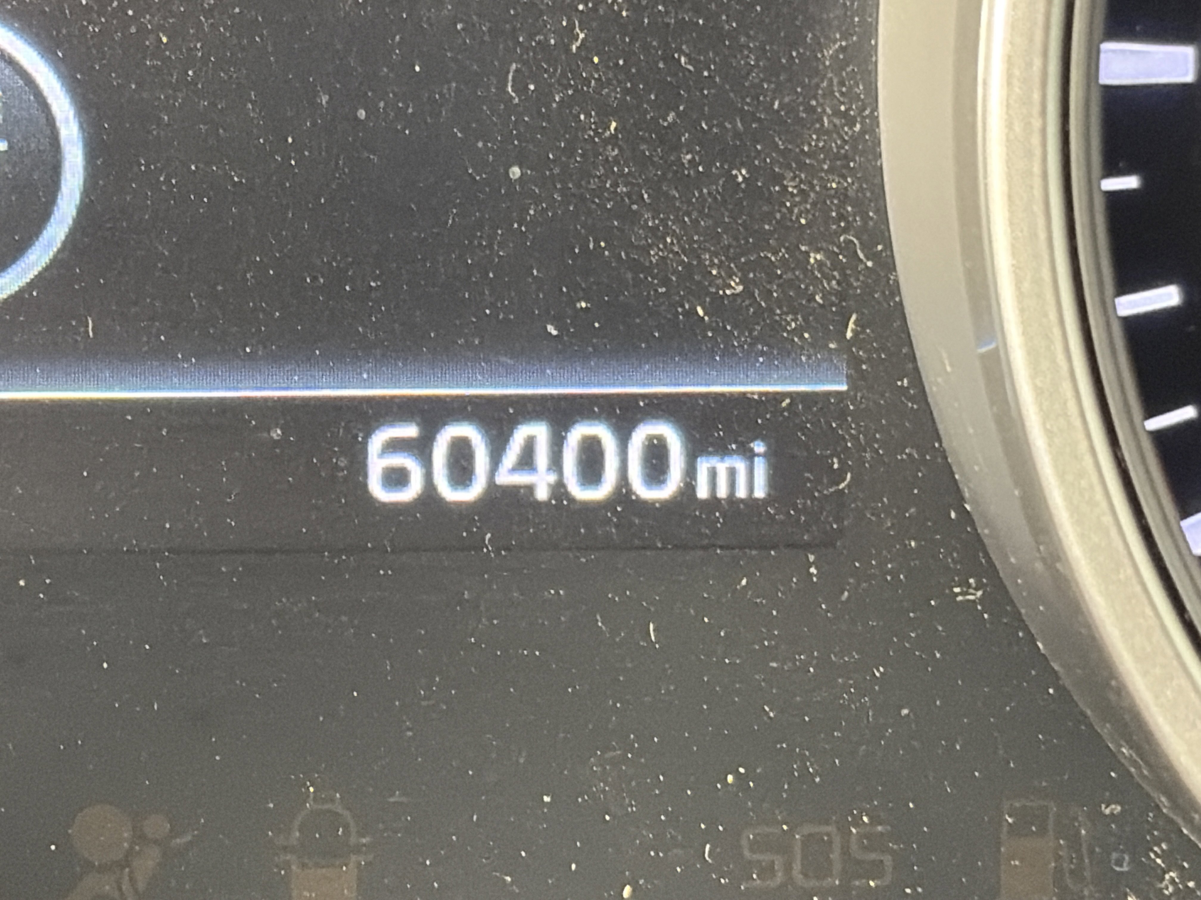 Used 2024 Kia Carnival LX image 7