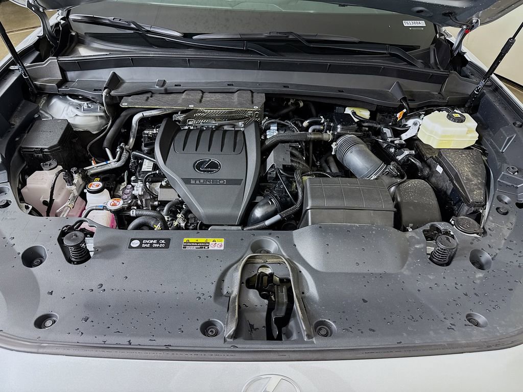 Used 2026 Lexus TX 500h AWD w/ Technology Package image 31