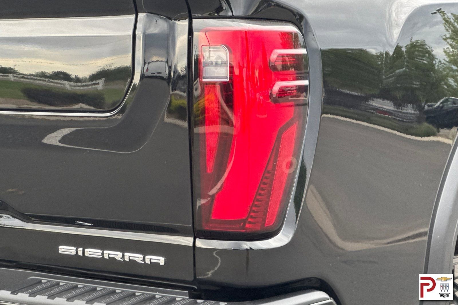Used 2024 GMC Sierra 3500 Denali Ultimate AWD/4WD image 33