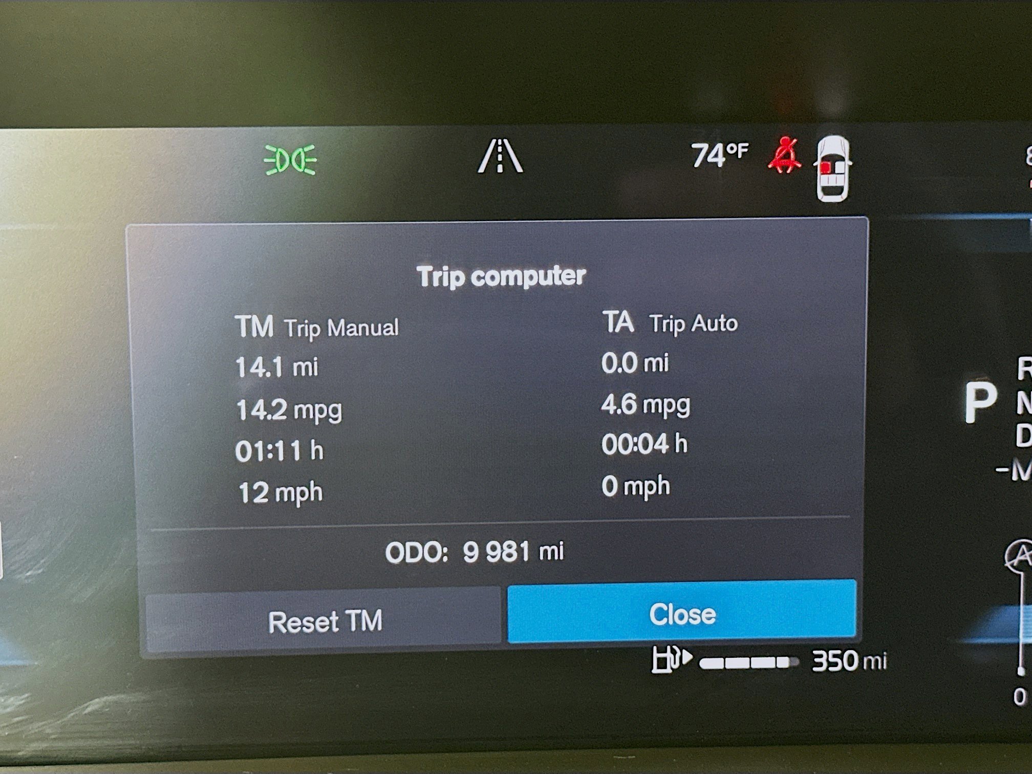 Used 2025 Volvo XC60 B5 Plus image 19