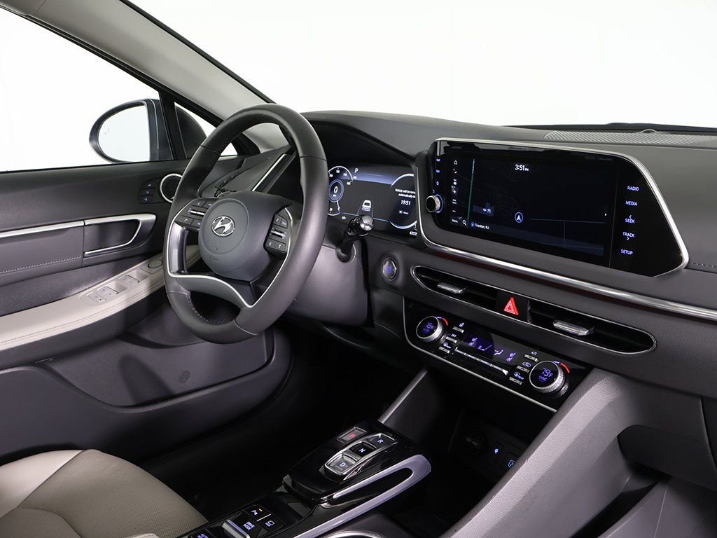 Certified 2023 Hyundai Sonata Limited w/ Cargo Package image 31