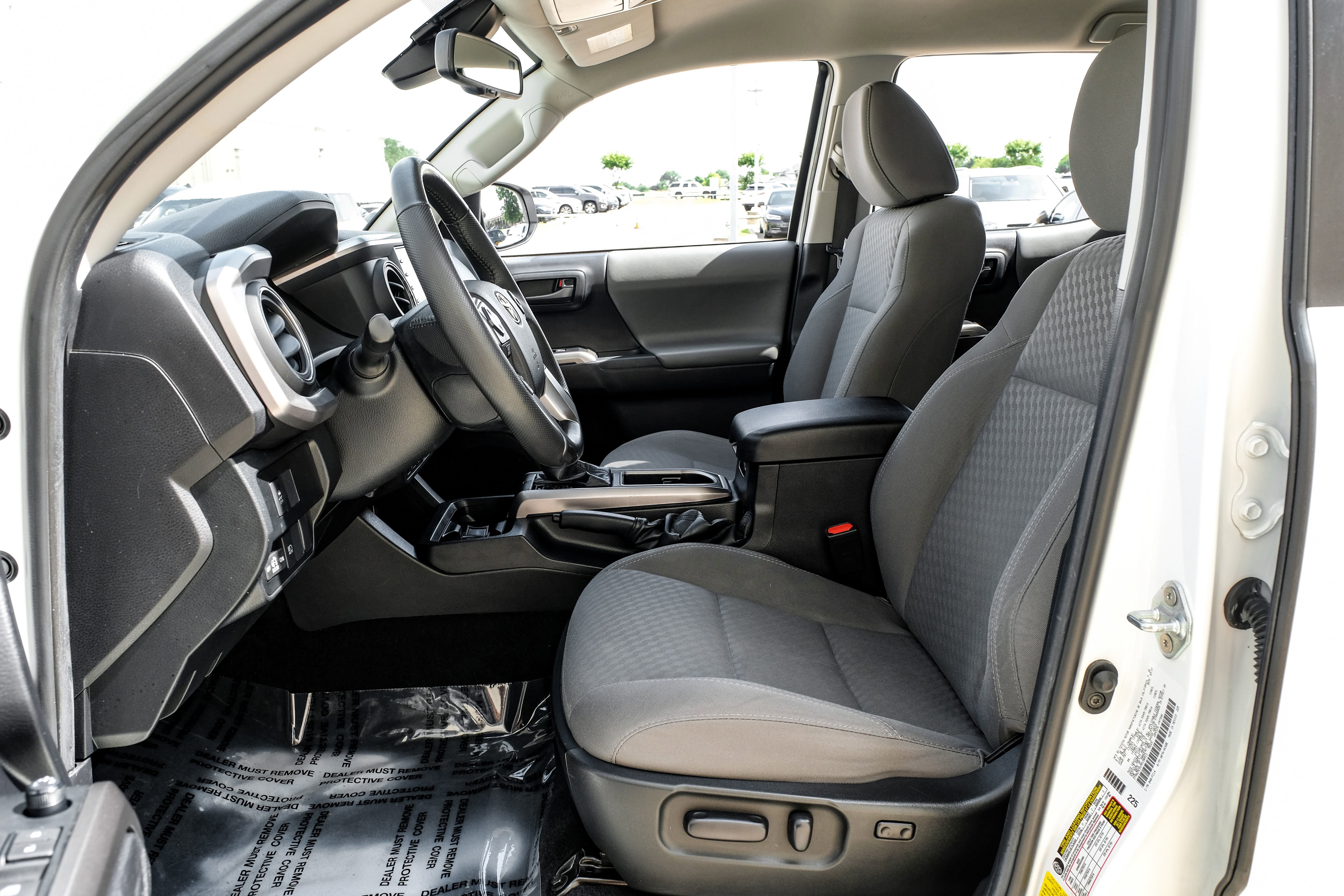 Used 2021 Toyota Tacoma SR5 RWD image 3